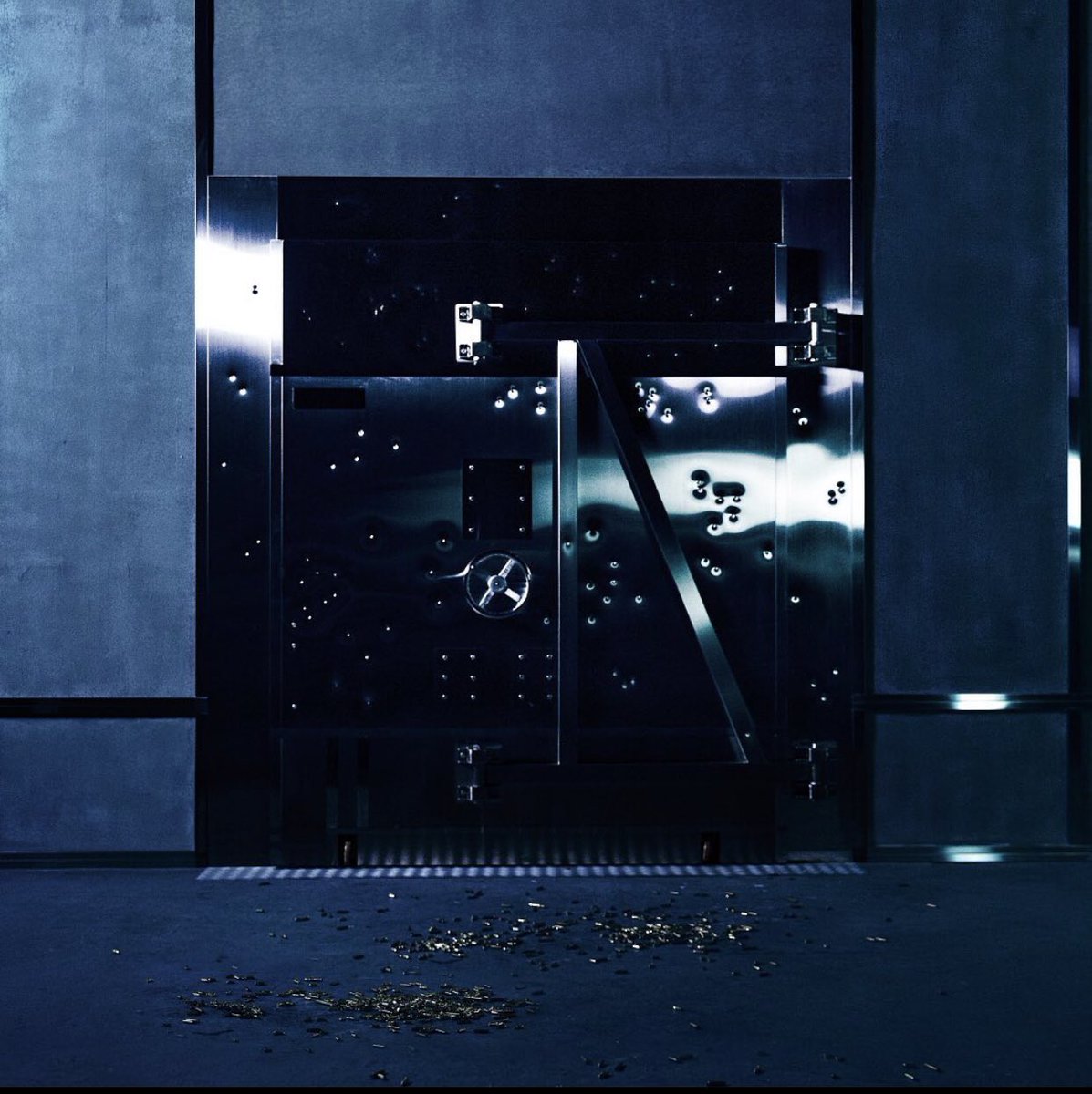 fruiteapapi's tweet photo. MAY NAISIP AKO SA PIC NA TO,,, SINCE PROOF DOOR YUNG NEXT NA CONCEPT PICS WHAT IF ITO YUNG DOOR NA BUBUKAS?!!?! https://t.co/DqJieJ74jx