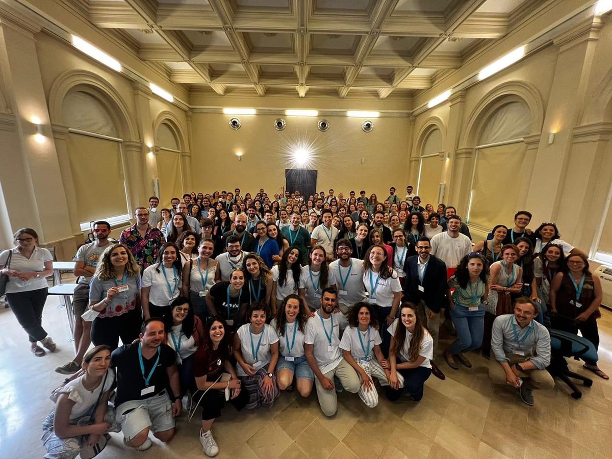 *ASSEMBLEA NAZIONALE CoSMEU*

EMERGENCY MEDICINE DAY 2022
"WE TAKE CARE OF YOU, PLEASE TAKE CARE OF US"

Abbiamo scelto di prenderci cura di chiunque.
Con entusiasmo. E passione, tanta. Perchè la nostra è la professione piú bella al mondo, o forse la sola che potremmo mai fare.