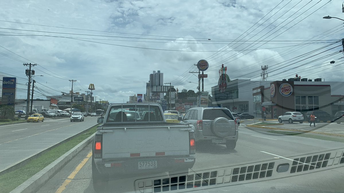 Precio de combustible por las nubes y sábado al medio día un suculento tranque… No estamos tan mal como aparenta!