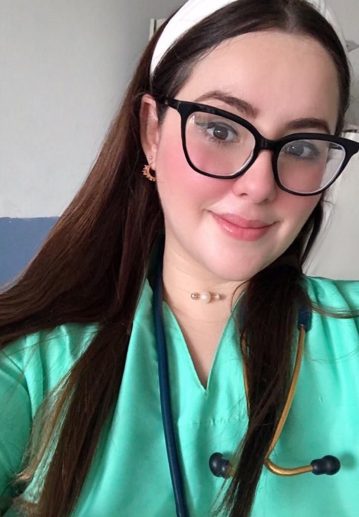 dracortezmaria's tweet photo. ¡Hola! Soy la Dra. María Cortez👩🏼‍⚕️. Médico Cirujano UCLA.
Ofrezco mis servicios de Medicina General para niños y adultos.
Consultas presenciales y online.
Link a mi WhatsApp 👇🏻
https://t.co/CKdfnqOepp https://t.co/kETfryh2Gy