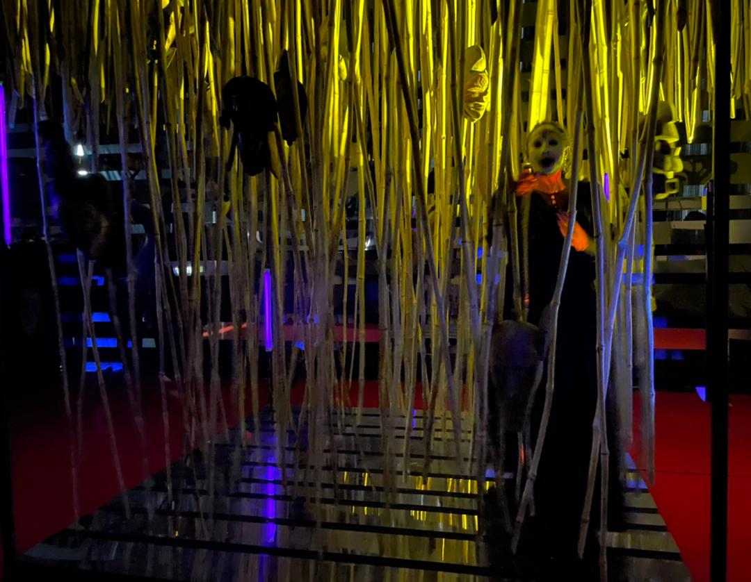 J'ai vu un spectacle incroyable aujourd'hui au <a href="/mcndakar/">Musée des Civilisations Noires</a> dans le cadre de la #biennalededakar: une co-production Rwando-Senegalaise, "Les Restes Suprêmes". Merci <a href="/JPKarabaranga/">Jean Pierre Karabaranga</a> pour l'invitation, c'était un privilège d'y assister! Wish you'd been here to see it <a href="/omardaair/">Omar Daair</a>.