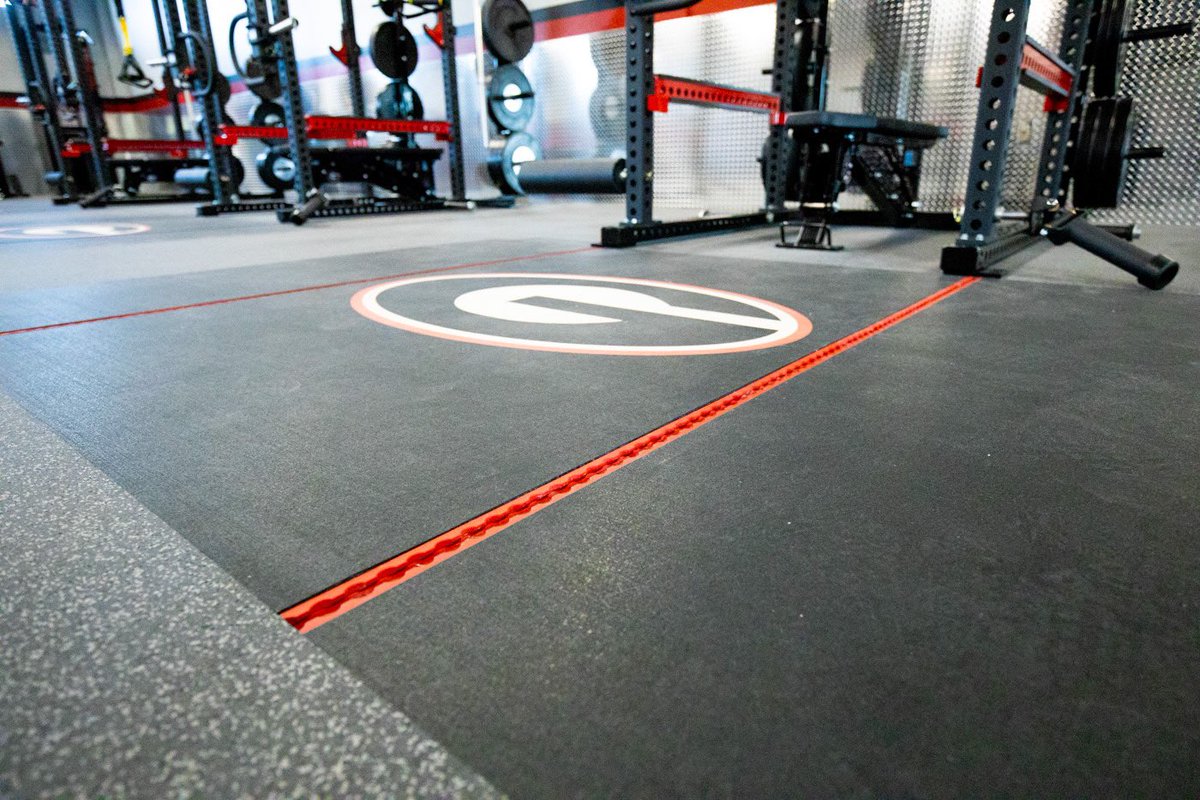 GlendoraHighFB's tweet photo. Shoutout to our booster club for supplying our student athletes with the best stuff after weight room! Who has it better than us?
#bethebest
#whynotglendora
#builtfornovember https://t.co/Sl6FmgQDAx