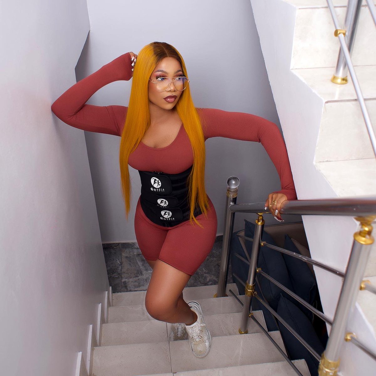 Getfitng's tweet photo. Contract renewed with @symply_tacha .
An Amazing Ambassador who consistently uses her Getfit and has a snatched waist to show for it ⌛️. We are pleased to Renew!
Brand Ambassador extraordinaire 💙
3 Years with Amazing Tee and Titans 🔱 https://t.co/FdUabocctk