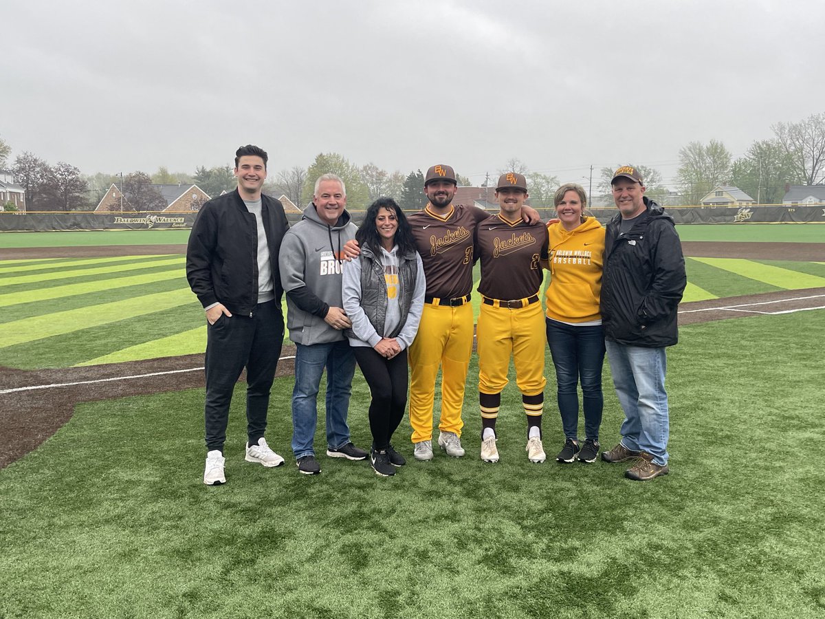 TrinityHSSports's tweet image. HUGE Congratulations to 2 of our @THSBaseballOhio alums from the Class of 2018, @C_anderson233 and @k_mcsweeney45. Their @BWUBaseball team advanced to the @NCAADIII World Series moments ago for the first time in school history! Good luck next weekend guys!