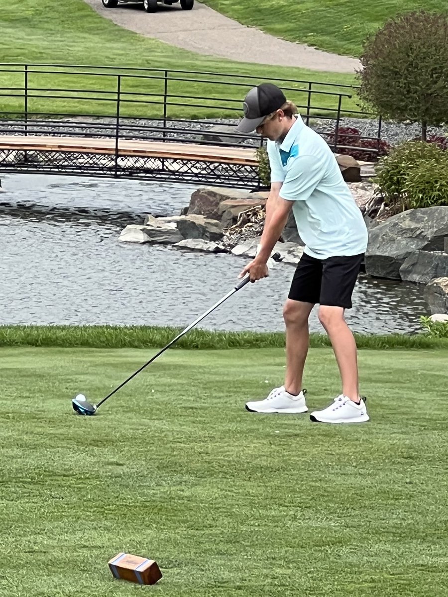 golf_ssp's tweet photo. Congratulations to Sophomore Ray Rozales for being named All Conference Honorable Mention in the Metro East. Ray shot a 78 yesterday at Emerald Greens. https://t.co/vj0OEocXt2