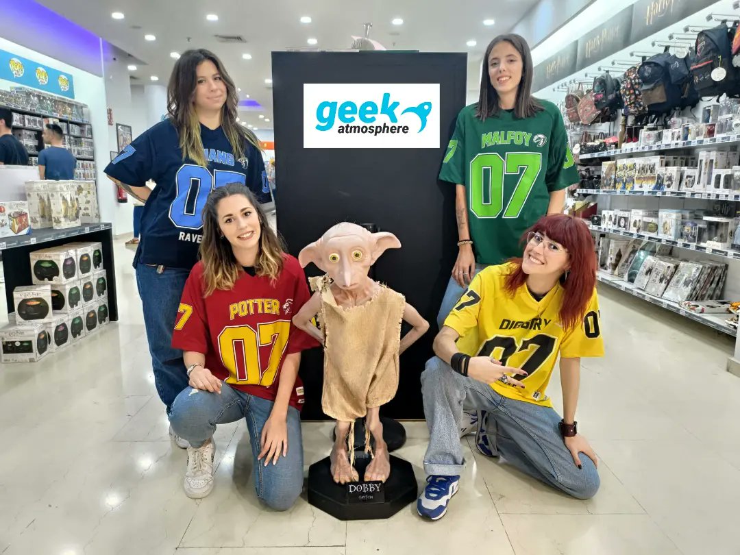 GeekAtmosphere tweet media