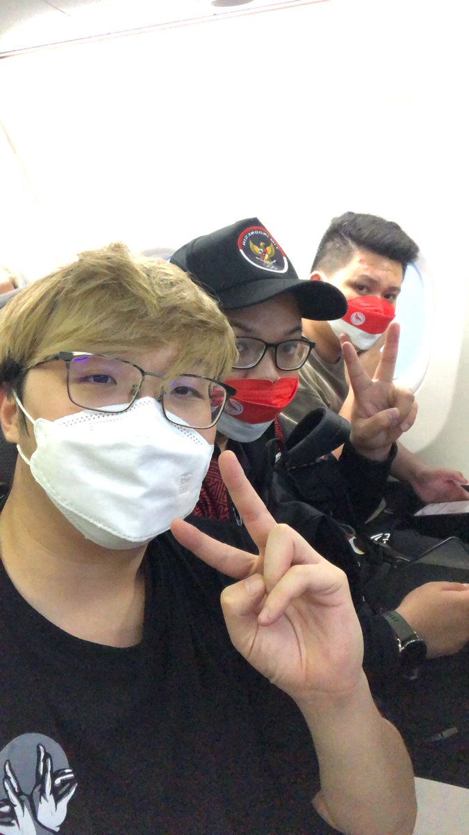 Jamesss131's tweet photo. Hello twitter https://t.co/XfrxN0StQX