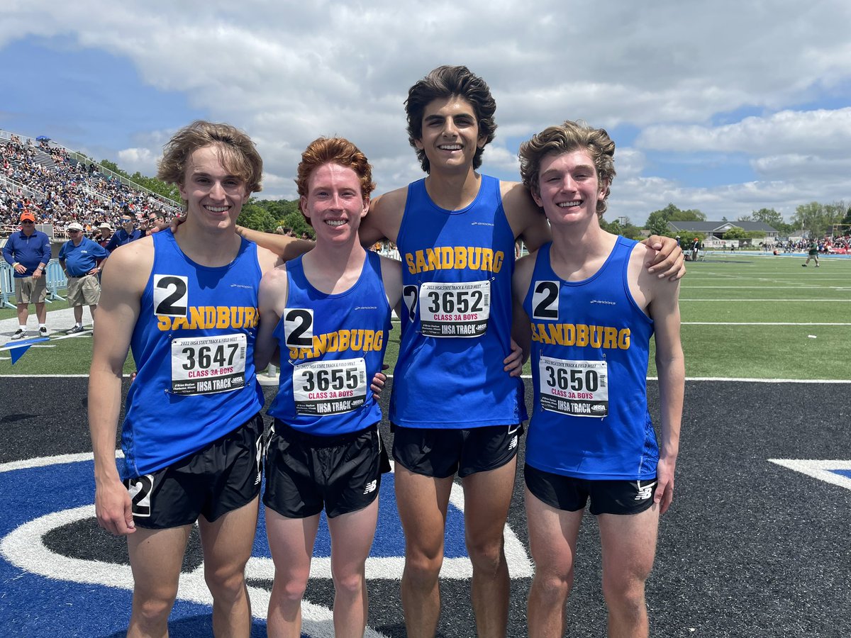 Orland Park Sandburg wins 3A 4x800m in 7:44.03; 10 of 12 teams under 8:00!!!  #BTFState22