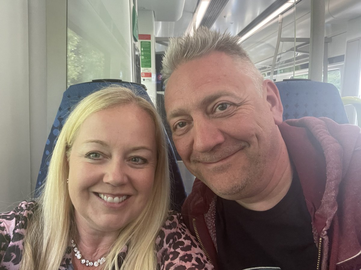 Excited to be on the guest list tonight <a href="/weddingpresent/">David Gedge</a> see you shortly!