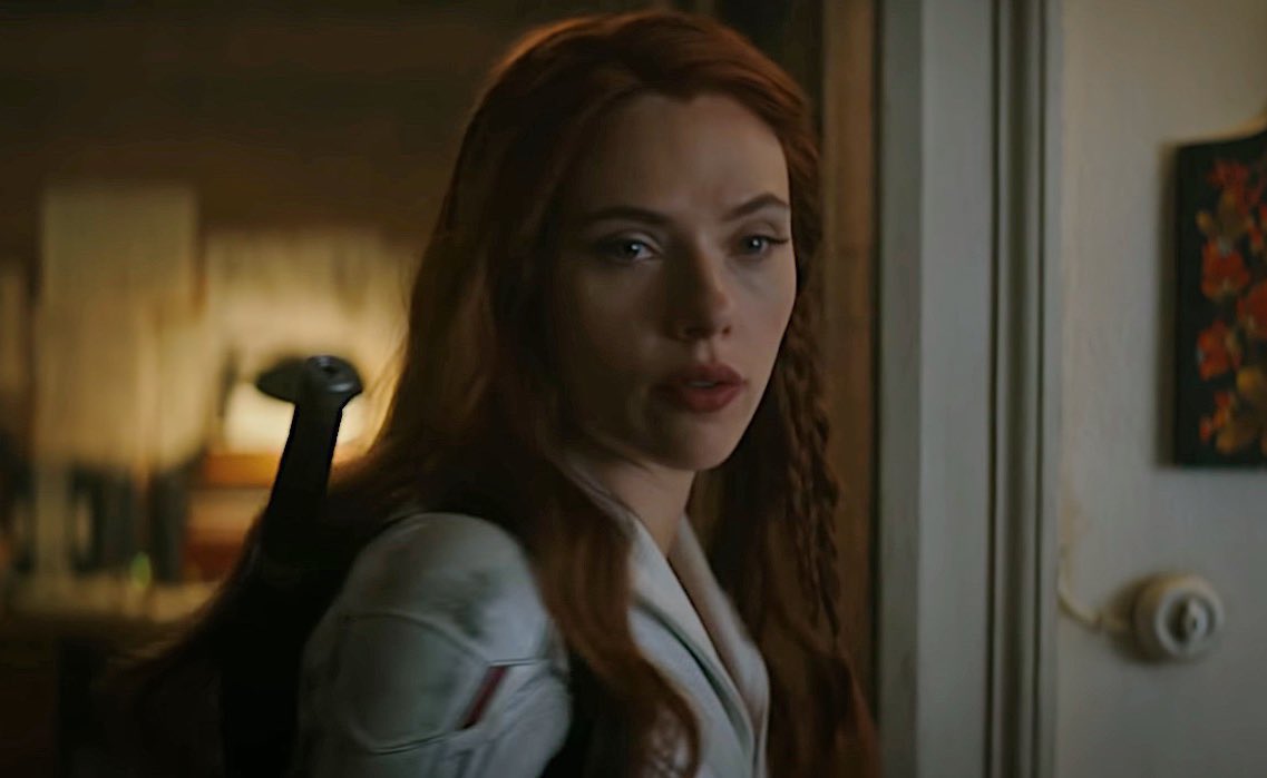doraemaynat's tweet photo. if dęad? then why so hot ms. natasha romanoff. https://t.co/6SvBXHjq41