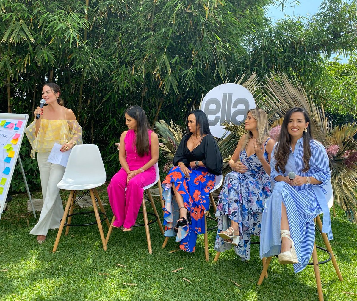 prensagrafica's tweet photo. #MomBreak | Diana Aranda, Iliana Herrera, Fátima de Serrano y Estefanía Uribe son parte del foro "Power Moms: mamás haciendo lo imposible", en el evento Mom Break con el que revista ELLA y Fempowered cierran el mes de las madres. https://t.co/THZB4YvuKu