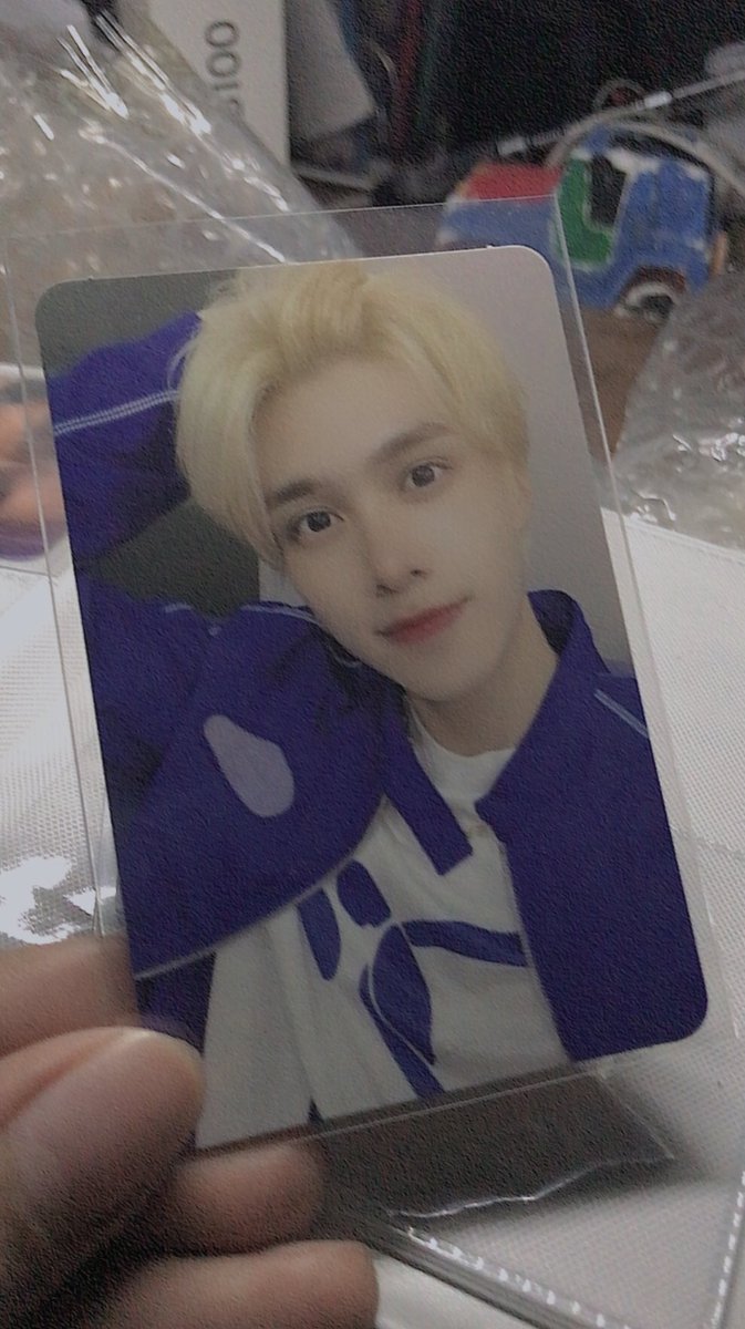 mayaricrescene's tweet photo. ╰► #mayarimails ☽
hi! @babyycheeese !!! siguro nvm the wrong soellings kasi medj tipfy me mag feedback, thankyou for letting me adrotp hendery!!!! ^^ take care of doyo too ^^ i had fun interacting w u <333 tysm ^^ https://t.co/2GFkWtCAG6