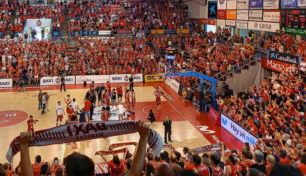 mireiagilibert's tweet photo. Últim partit d'una gran temporada! 🏀 I la propera, més i millor! 🤞 
#SOMHIManresa 🔴⚪🔴⚪ https://t.co/1WLmNxrBMd