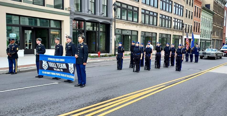 The weather was beautiful for the 2022 Toledo Memorial Day Parade. With the leadership of our upperclass cadets and parade commander c/CPT Shelby Salatin. Great job Freshmen drillers and all of the the Springfield JROTC cadets! #springfieldstrong #MemorialDay