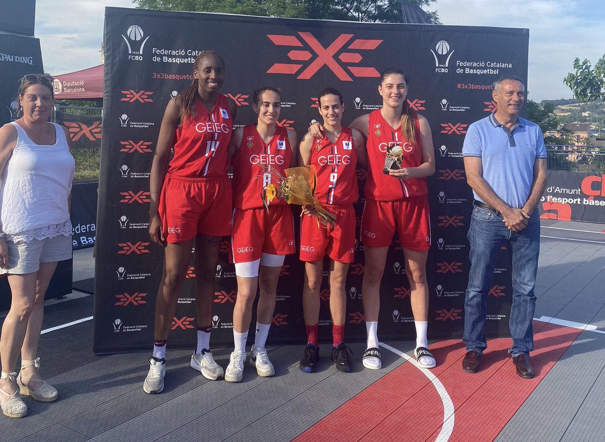 🏆 𝐂𝐀𝐌𝐏𝐈𝐎𝐍𝐄𝐒! 🏆

L’equip #3x3basquet del <a href="/geieg1919/">GEiEG</a> es proclama campió a la seu de #LliçàAmunt i aconsegueix el bitllet directe per la final del Circuit <a href="/FCBQ/">FCBQ</a> que es disputarà el 30 de juliol! Enhorabona!