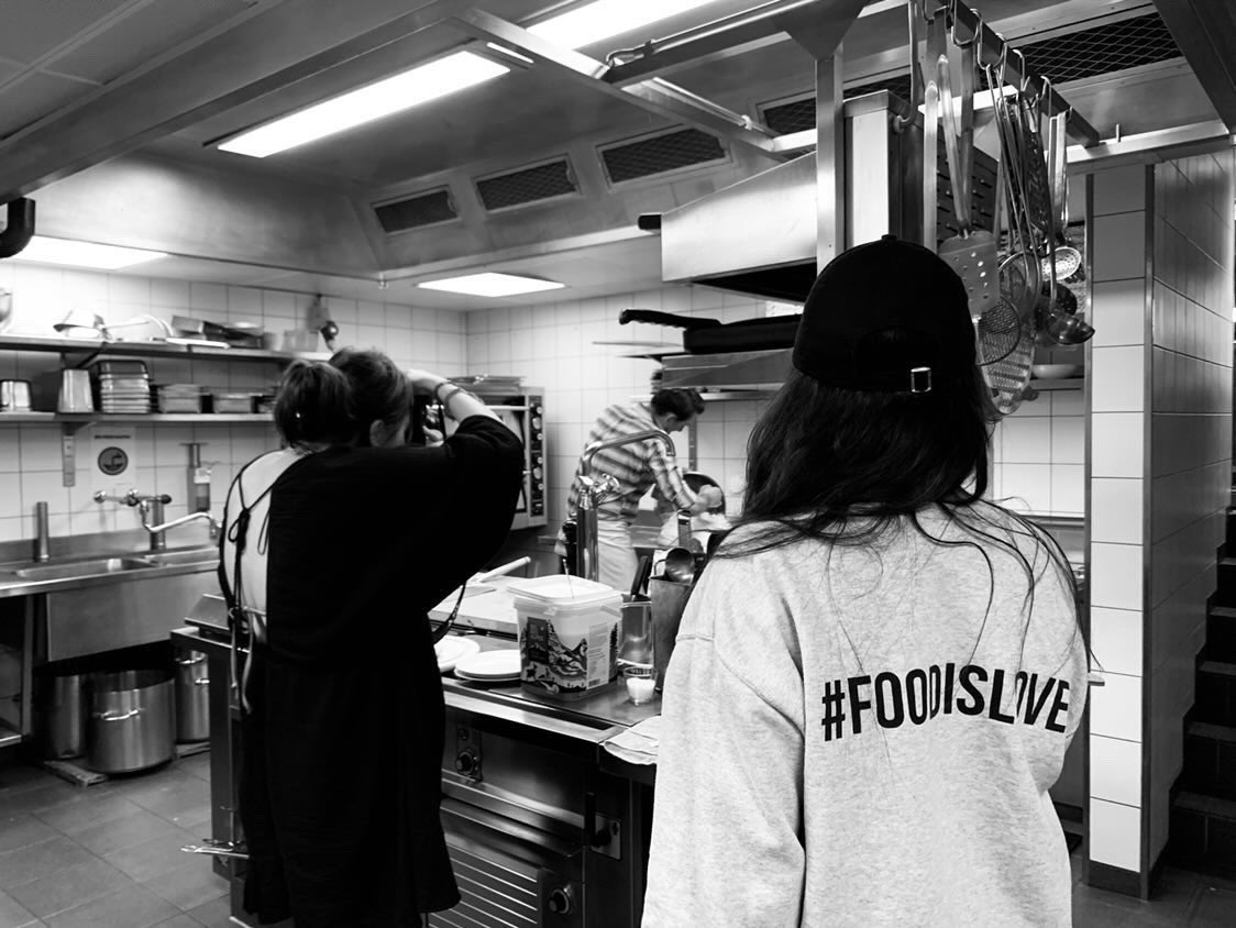 LukeBeckCG's tweet photo. Some BTS from yesterday @Essgobar 

#FoodisLove https://t.co/NrUO42rUQk