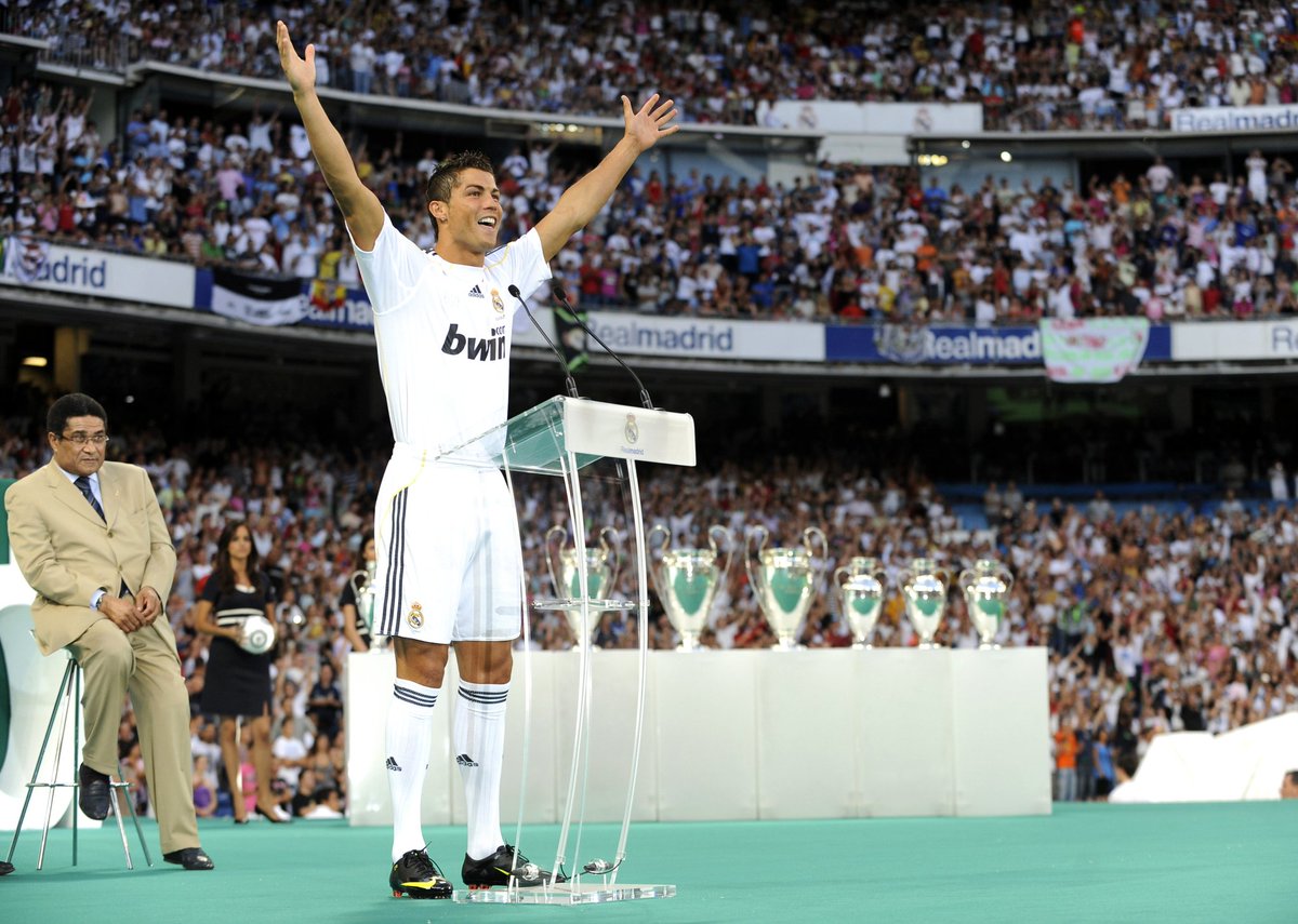 manutd_emp's tweet photo. I hate Liverpool
But I hate Real Madrid too! And I wont support them tonight! Or any other night!

Hope both teams lose! #ChampionsLeagueFinal 

#OnlyUnited #GGMU https://t.co/rSfY1O8LwU