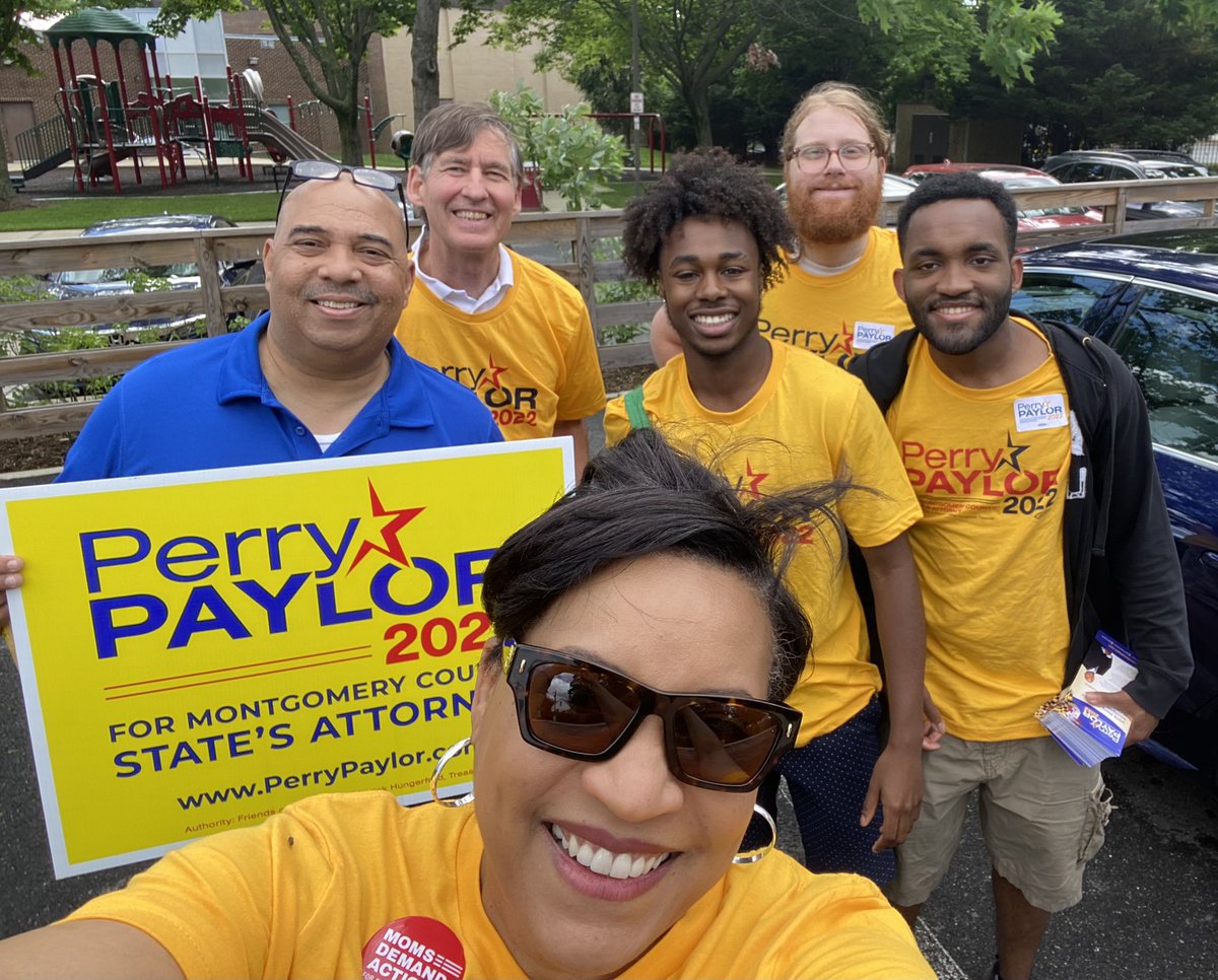 PerryPaylor's tweet photo. Beautiful day to be out meeting #MoCo neighbors! Mark your calendars now for early voting July 7-14! 🗓🗳 #TeamPaylor https://t.co/laRKFMHXWS