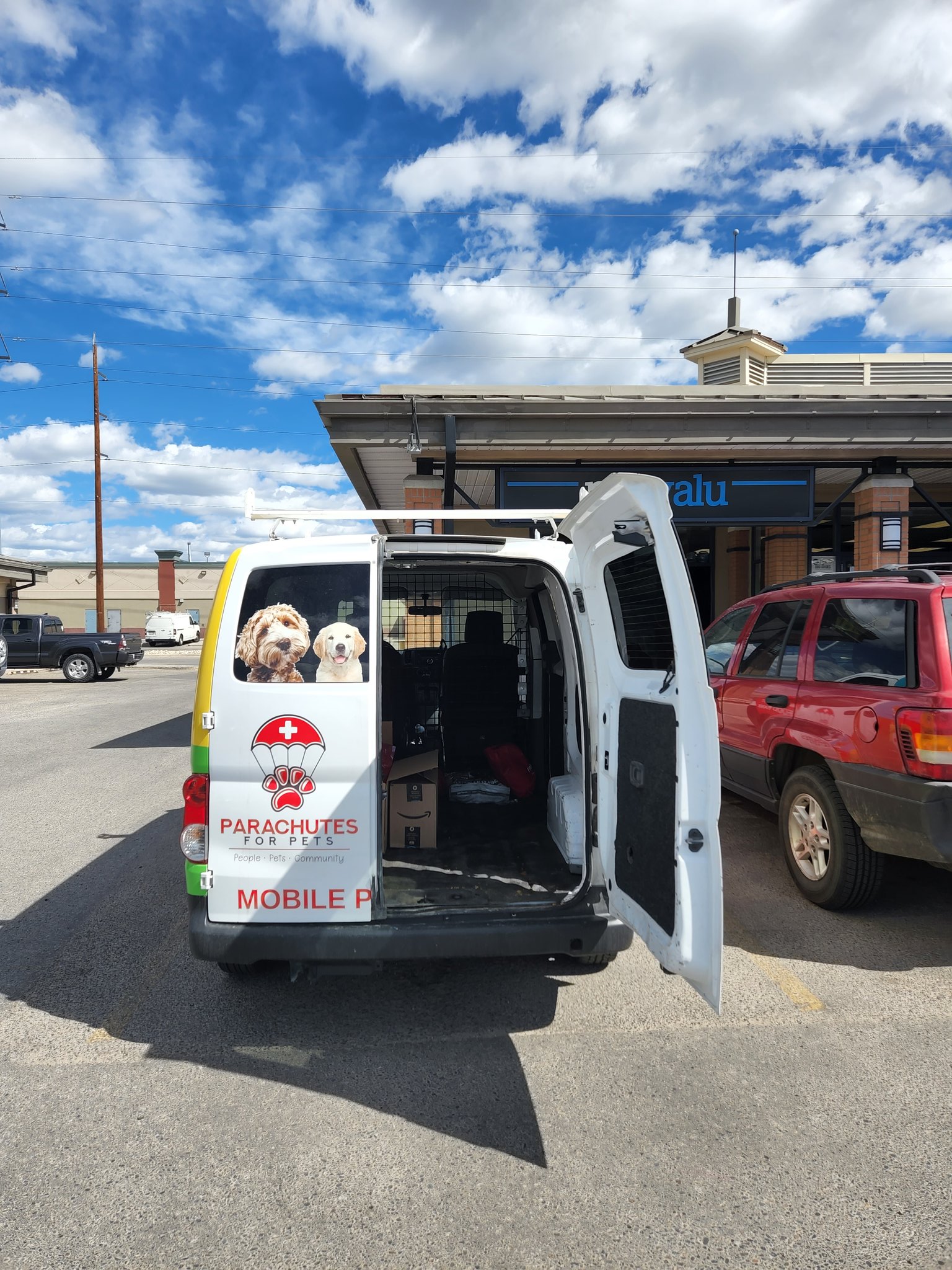 Parachutes For Pets on Twitter see us at Pet Valu Shawnessy