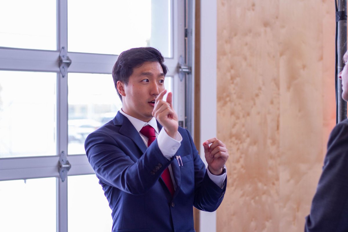 saesunkim's tweet image. First time pitching my startup @oklahomaquantum! Thanks Drew, Dayten, and @thowave for the @UofOklahoma&apos;s excellent accelerator program.   at the @OUInnovationHub!