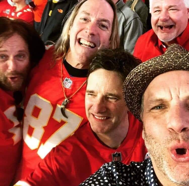 J Luis Tool tweet media