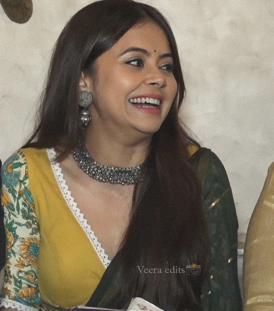 veerakunaparedy's tweet photo. मुस्कान की वजाह तुम हो❤️🥺🥰
📸 @Devoleena_23 💕❤️
First second chance promotions
#DevoleenaBhattacharjee 
#DevoleenaAsVaidehi 
#FirstSecondChance
@LakshmiRIyer https://t.co/LkjWHvhyS2
