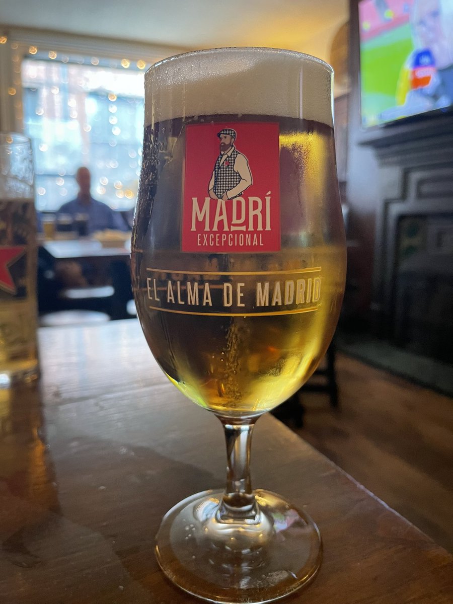 Gary Neville tweet media