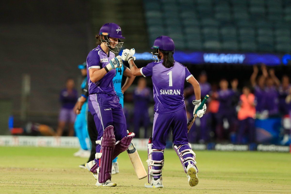 T20WCup24's tweet photo. #RT @IPL: This is a stunning show from Laura Wolvaardt &amp; Simran Dil Bahadur! 👏 👏

Velocity need 17 runs to win with an over to go. 

Who is winning this one? 🤔 🤔

Follow the match ▶️ https://t.co/9ioChzdwf8  

#My11CircleWT20C #SNOvVEL https://t.co/TsKxHgPIbu