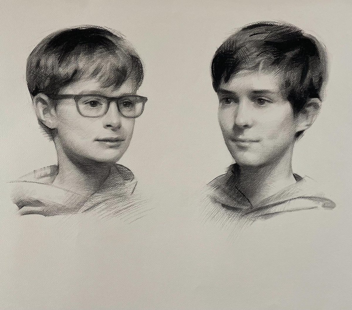 francesbellptg's tweet photo. A recent commission of two charming young lads, I very much enjoyed their company.#portraitdrawing #fromlife #siblingportrait #brothers #francesbell #francesbellartist https://t.co/RjEDAlPx7d