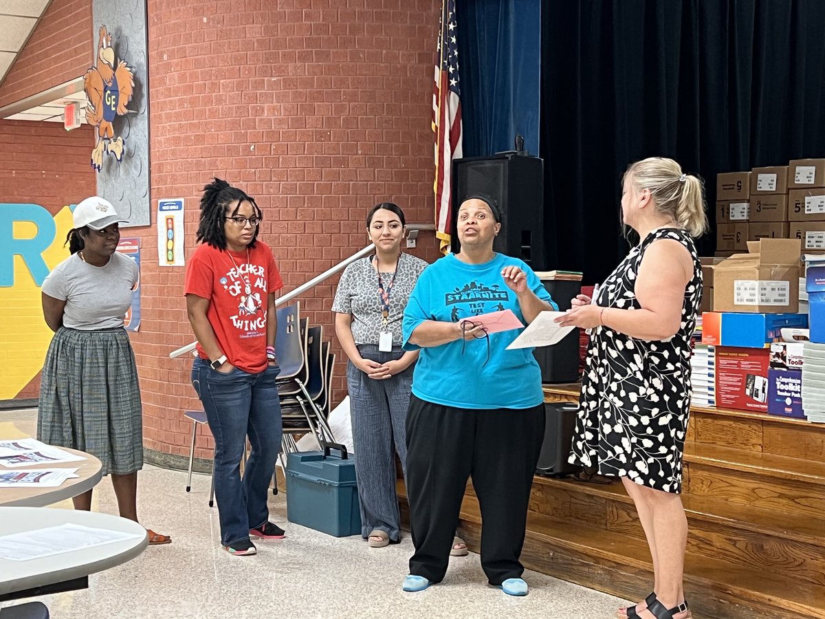 msajfrank's tweet photo. These Eagles are leaving the nest. Good luck as you continue to soar. We love you and we will miss you guys. #graypossible @GrayES_AISD @LAshley2016 @judy_jgwhite @ajvillatoro https://t.co/nJfZkVrCiE