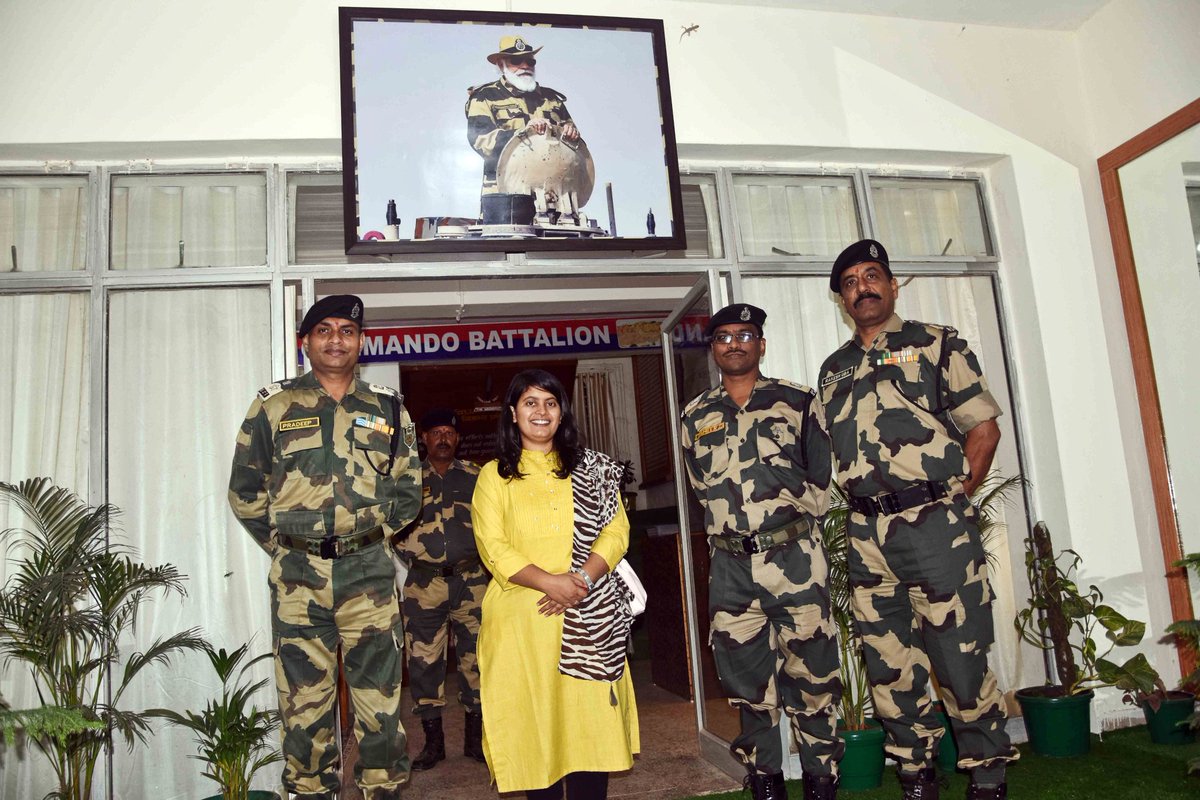TheParvati's tweet photo. #CommandoBattalion 
#18BN के पितामह श्री मेघसिंह राठौड़ 

जय हिंद @BSF_Rajasthan @BSF_Gujarat @BSF_India 

#SisterofBSF @SisterofSoldiers https://t.co/yKu58wMdNV