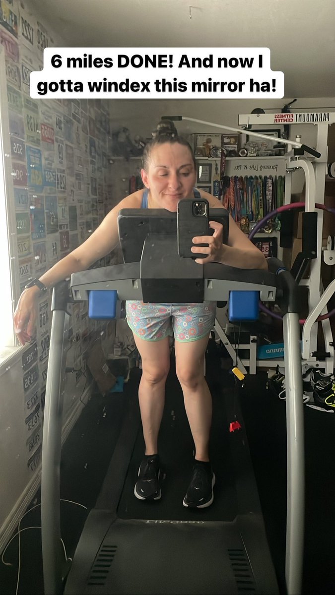 runlikeafoxie's tweet photo. Another 6 miles done! And yes I will clean the damn mirror. 😆
#runner #runlife #marathoner #mirrorselfie #sweatyselfie #tiredrunner https://t.co/mNectp9iSO