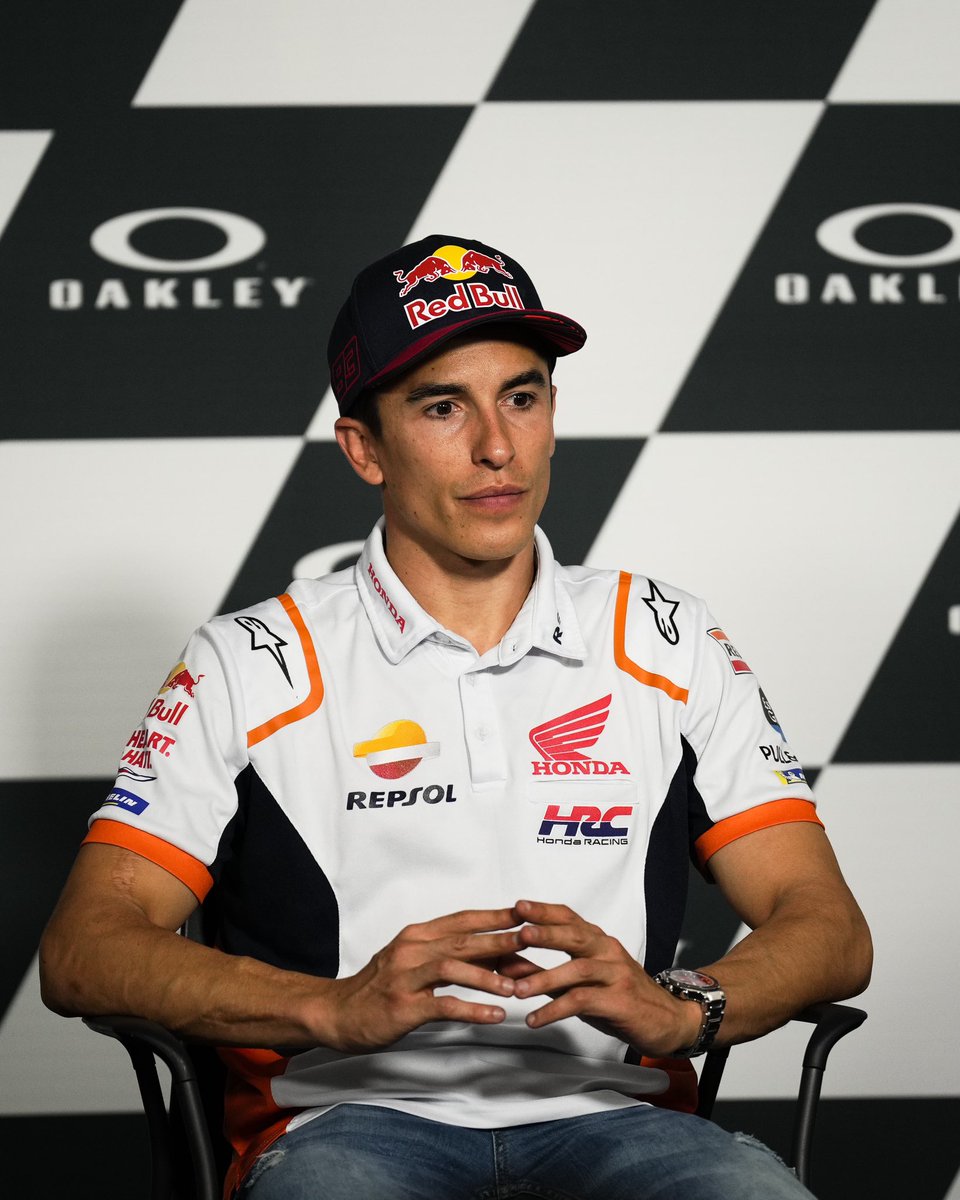 ACManagement_'s tweet photo. From AC Management, we want to send a lot of strength to @marcmarquez93 , who will undergo further surgery on his right humerus next week at the Mayo Clinic in the United States.
We do not doubt that all this effort will pay off. Good luck Marc!

#MM93 #ACManagement https://t.co/6OpSk0C14P