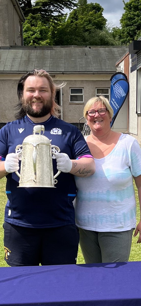 janemcgee3's tweet photo. Had a great time at Porty Rugby open day and we were all very excited to see the Calcutta Cup !! ⁦@NiddrieMillPS⁩ ⁦@MrLyallNMPS⁩ https://t.co/jsID2GqLBR