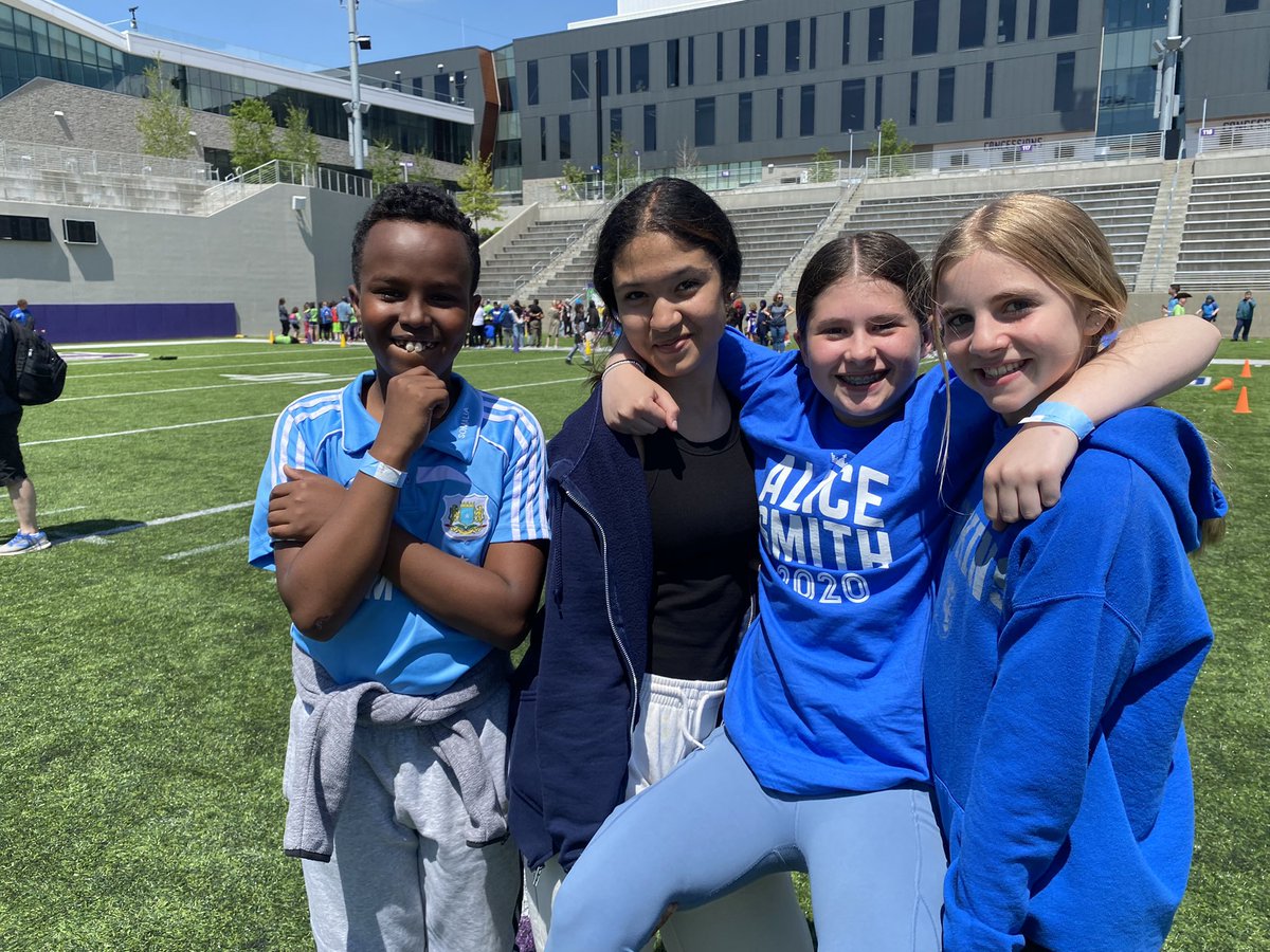MsYesnes's tweet photo. SUCH a fun day at the @Vikings practice stadium! https://t.co/CDchAHto2D