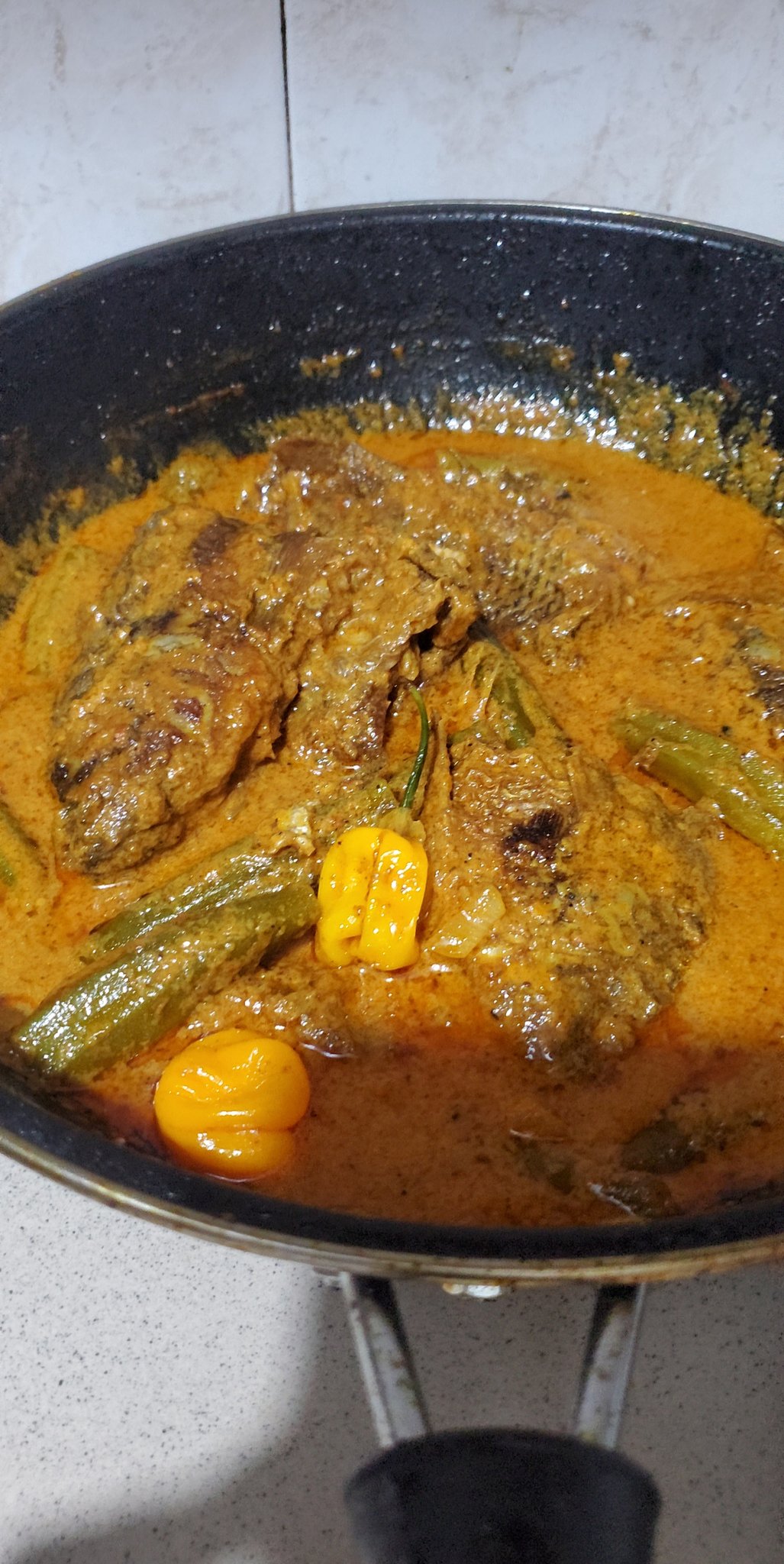 Aimant D Argent On Twitter You Eat This Stew With What Https T Co Erckz6tees Twitter