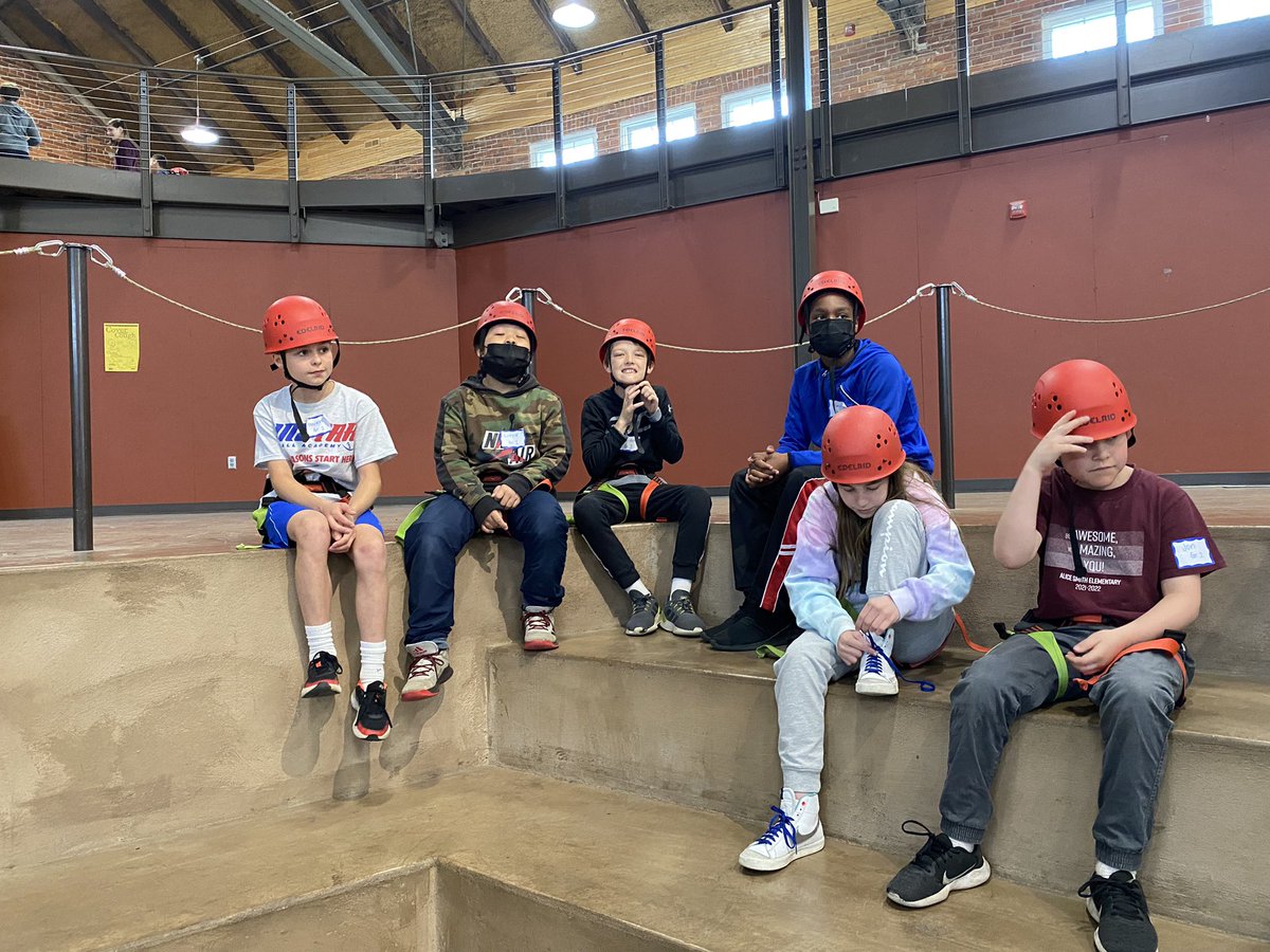 MsYesnes's tweet photo. Another amazing field trip - this time TWO days at @BasecampMN ! https://t.co/7iVGV4fyd1