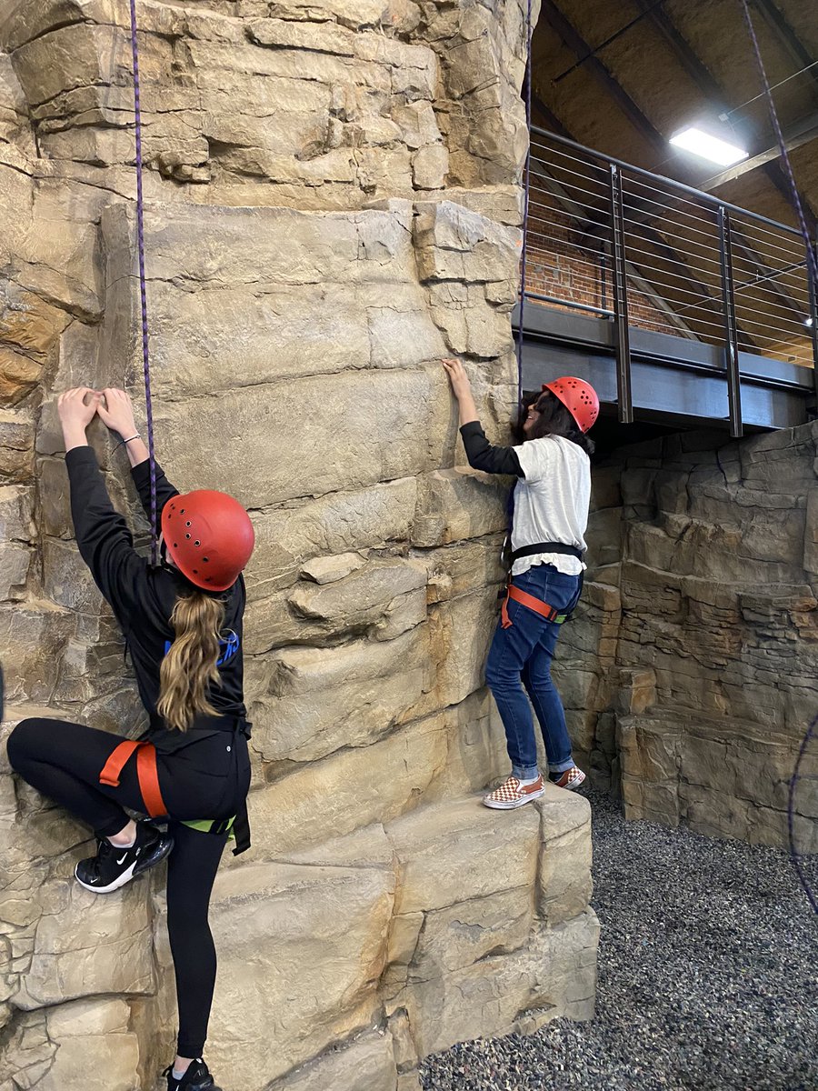 MsYesnes's tweet photo. Another amazing field trip - this time TWO days at @BasecampMN ! https://t.co/KpRC9vOMY1