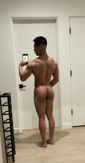 🍑 season&hellip; who wants a taste? https://t.co/GadxpqOSwF<a href="/tag/coyotejocks"class="tags"><span>#coyotejocks</span></a><a href="/tag/wearcoyote"class="tags"><span>#wearcoyote</span></a>