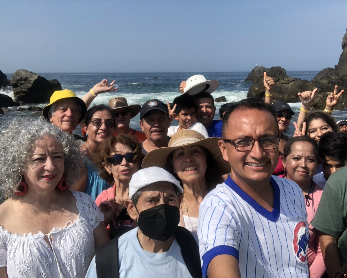 Gracias a todas las familias que nos acompañan “DE VIAJE” !!!! 
Gracias por la organización a Instantes Turísticos de México <a href="/ramongodinez/">Ramón Godinez Ortiz</a> <a href="/oscar_turismo/">oscar.turismo</a> 
#turismo #viajes #melaque #jalisco <a href="/victordmontesr/">Victor D. Montes</a> <a href="/HectorXkamylla/">Héctor Escamilla</a> #familia #mar #pacifico