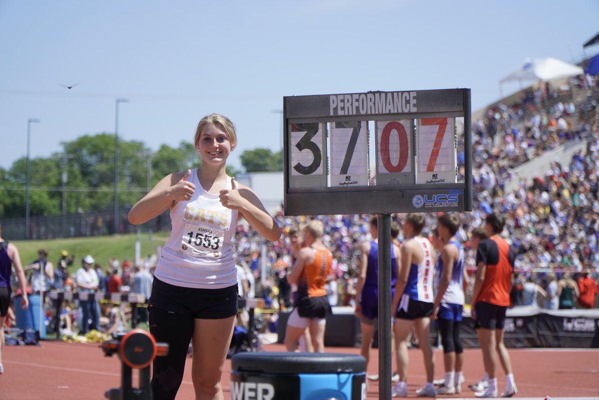 Jadyn Paige Falley ended her high school career on a 1.5 ft PR and a 5th place finish at the state track meet! One of the best throwers to ever walk through Hayden high school 💙💛