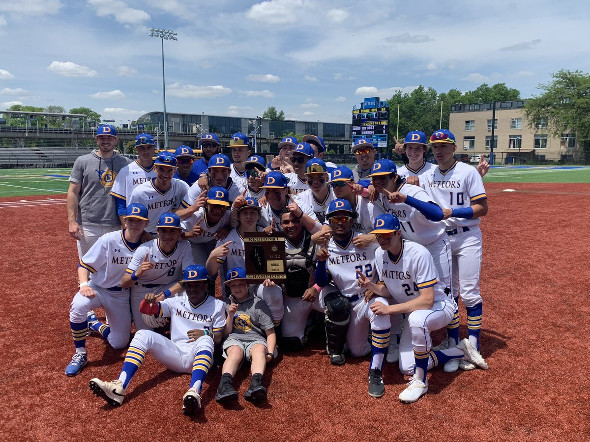 Congrats to the boys for their Regional Championship win over Solorio!🏆

Meteors move on to Sectionals on Thursday at Brooks! ☄️⚾️

#meteorsunited <a href="/DeBaseball_/">De La Salle Meteors Baseball</a>