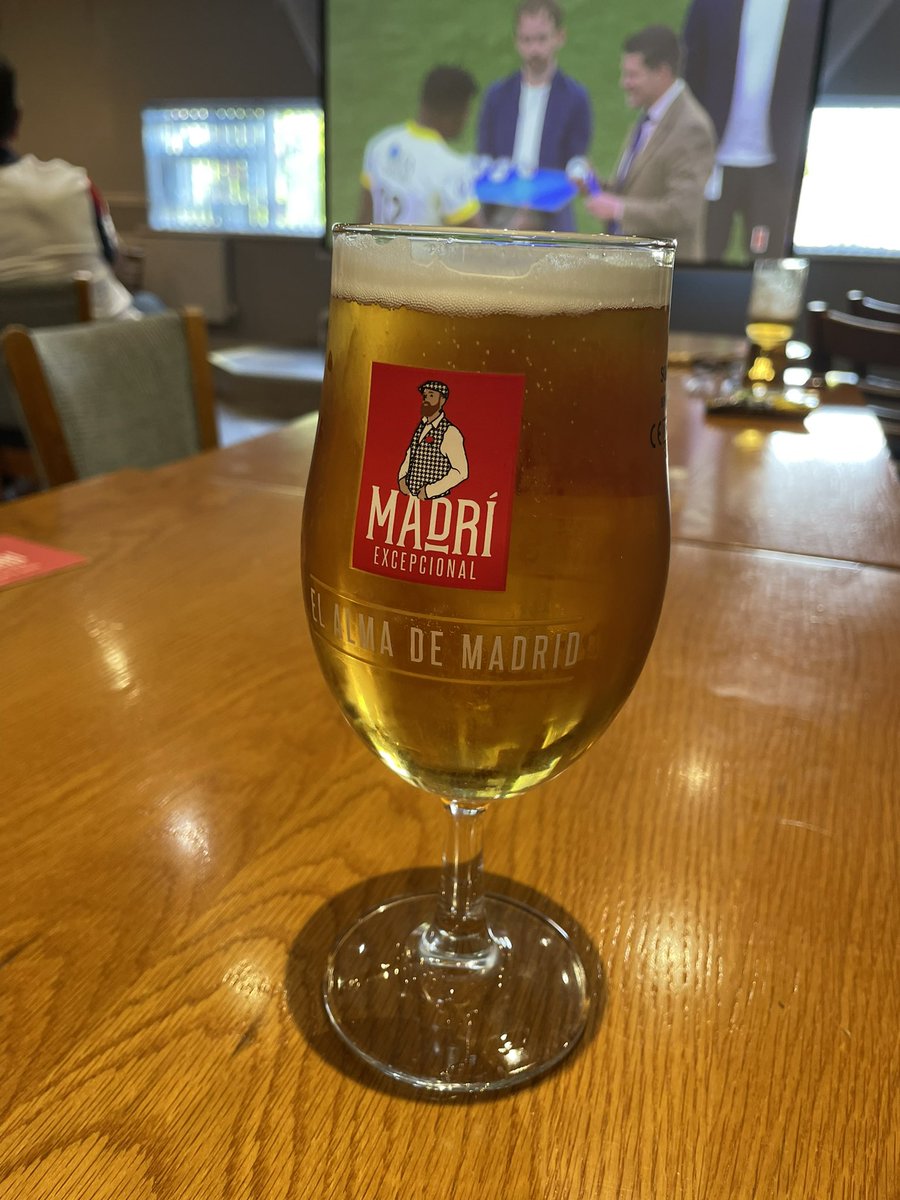 innovation_tom's tweet photo. Hala Madri(d) tonight. 
Sorry @bobbyhud

#SaturdayNightClub

@abip21_abi @SionCharles @Martin1Chris @ifan_e @MY_LenRichards https://t.co/ZOLHtegzbT