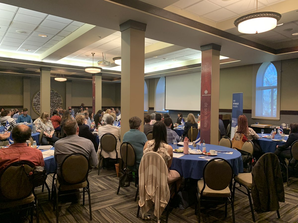 Environ 90 leaders francophones de l’Alberta rassemblés à Edmonton pour le Forum communautaire, sous le thème: « UNE PLACE POUR TOUS. De retour sur le terrain! ». Après deux ans en virtuel, c’est bon de vous revoir en personne! 💙 #frab #frcan