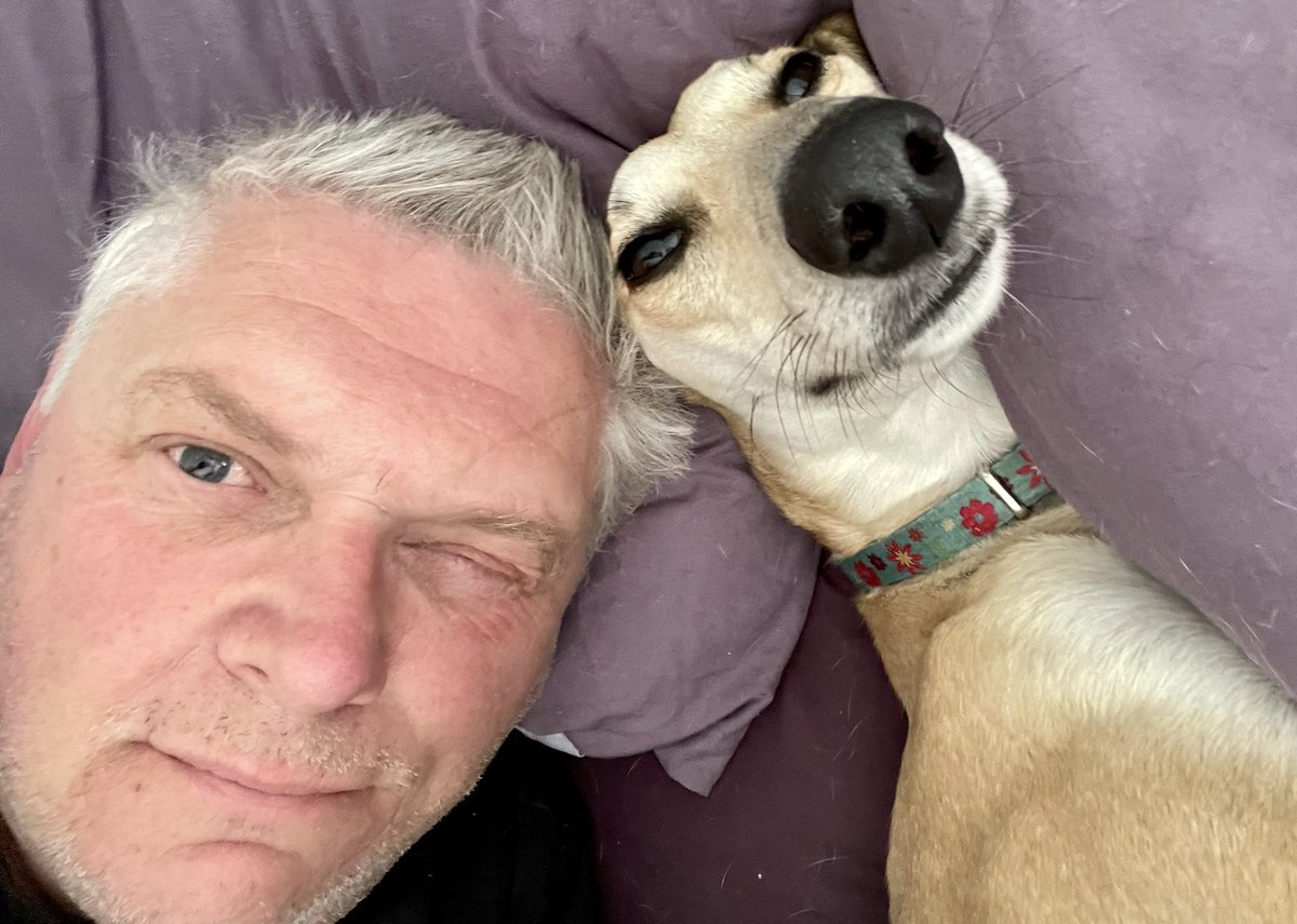 SimonVeasey's tweet photo. Graeme looking forward to the show but …. Is there any hope for me?  #askgraemeontour https://t.co/TN1fjuB57q
