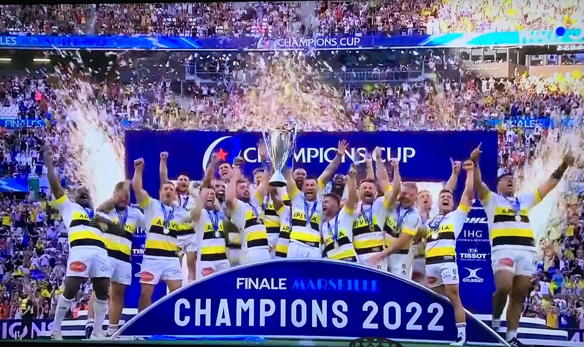 FAttaix's tweet photo. Premier titre ⭐️ de La Rochelle au panache! après 10 minutes à moins d’un mètre de l’en-but 💪🥇

Après Toulouse,  La Rochelle est championne d’Europe face à Leinster 
🍾🍾🍾 https://t.co/IzUMnrGGhA