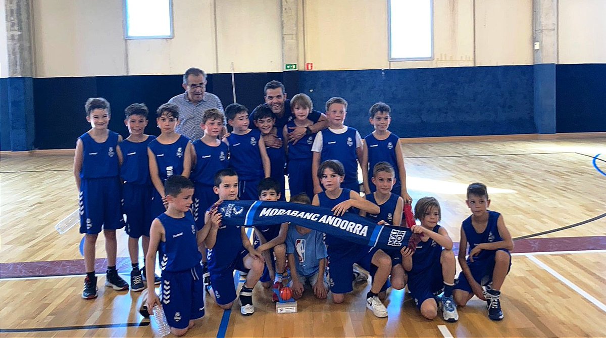 🏀☝️🔝
El Premini masculí ha acabat segon de la Final4 de la seva categoria (A) després d'una temporada fantàstica.
BRAVO EQUIP!

#MaiPor
