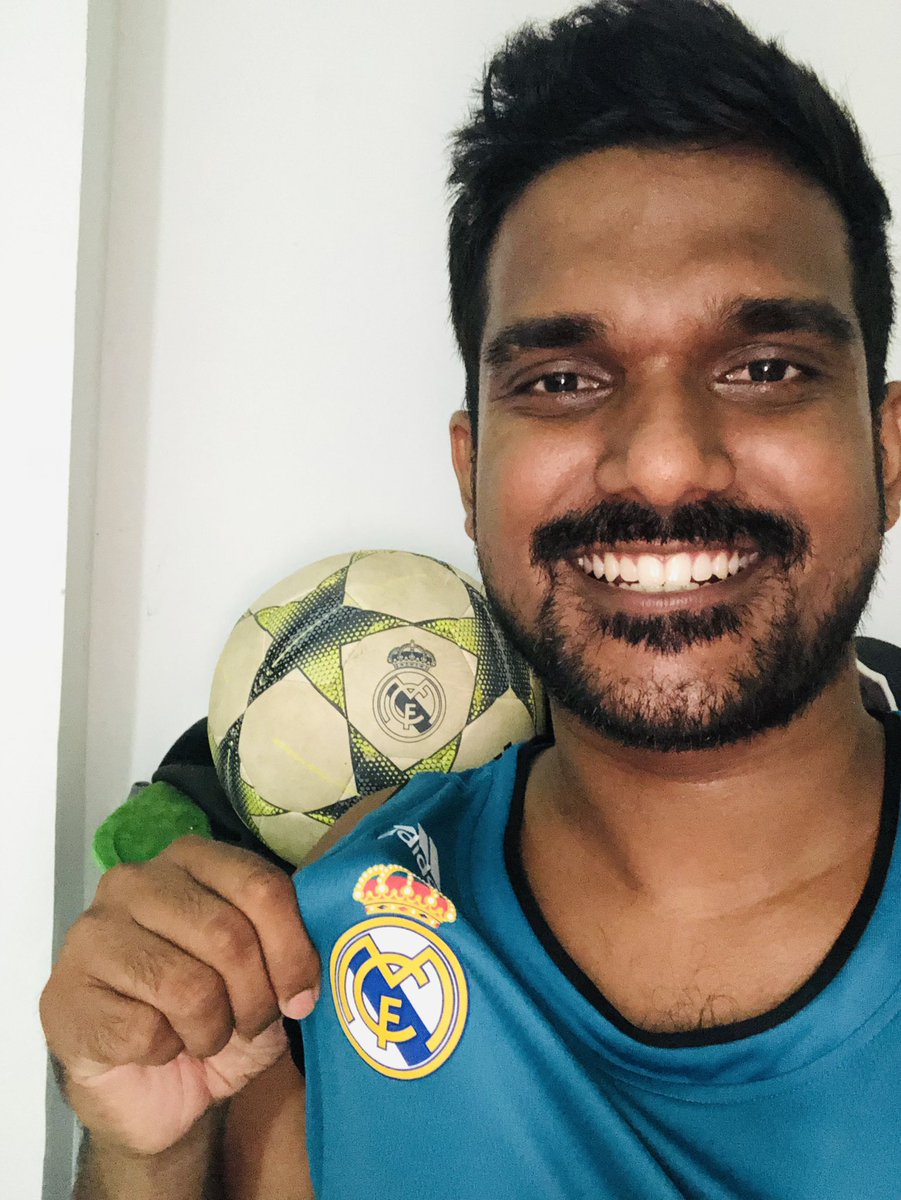 chanukar97's tweet photo. Tonight is the night! 💪

Win or lose, Hala Madrid Y Nada Más! ❤️
#HastaElFinal #VamosReal #APorLa14
#RMAvsLIV #ChampionsLeagueFinal https://t.co/rpSLkJPytD