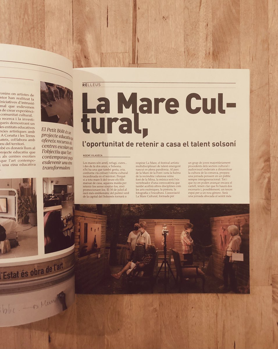 noevilaseca's tweet photo. 🎉 Ja és al carrer el 3r núm. de la @revistamangrana! En realitat no és una revista d’art. Cada número és una obra d’art!

Avui s’ha presentat a la #PonentFest, celebrada a #Cervera

(gràcies, Laia, Gerard i Josep 🤎) https://t.co/21Wmwo8IQa