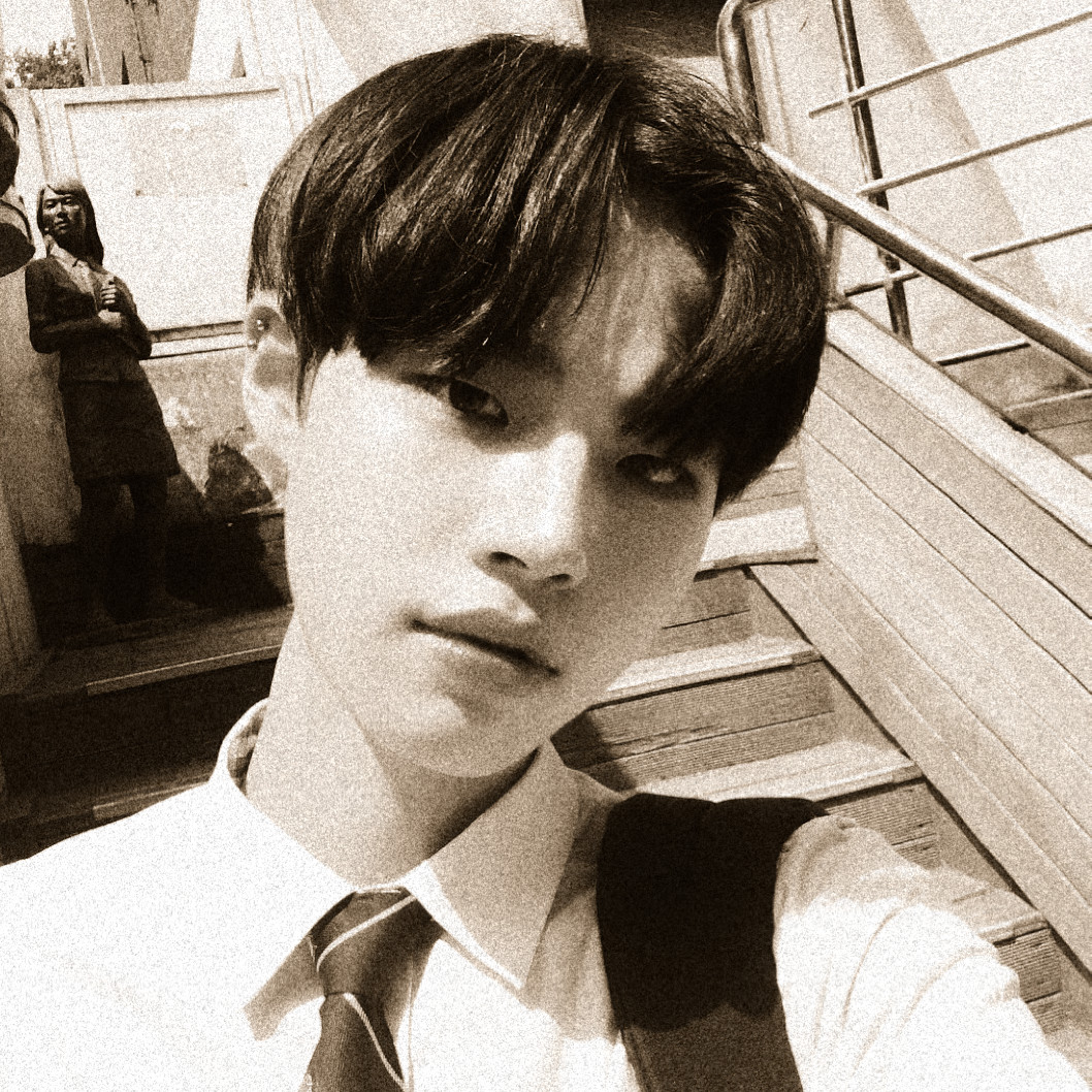 sentbysora's tweet image. ㅤㅤㅤㅤㅤㅤㅤ ㅤㅤP.O.V 첫사랑

ㅤㅤwe started dating at highschool and we're still together after years: